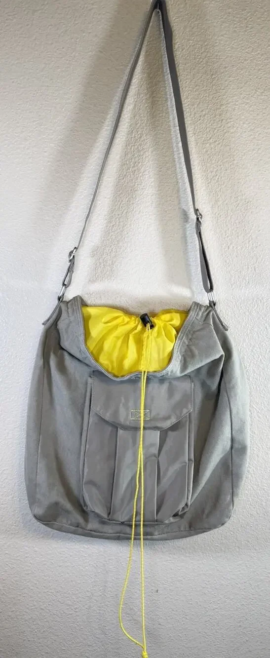 Gap Tan Cotton Tote Bag with Yellow Mesh Drawstring Lining Pockets Crossbody